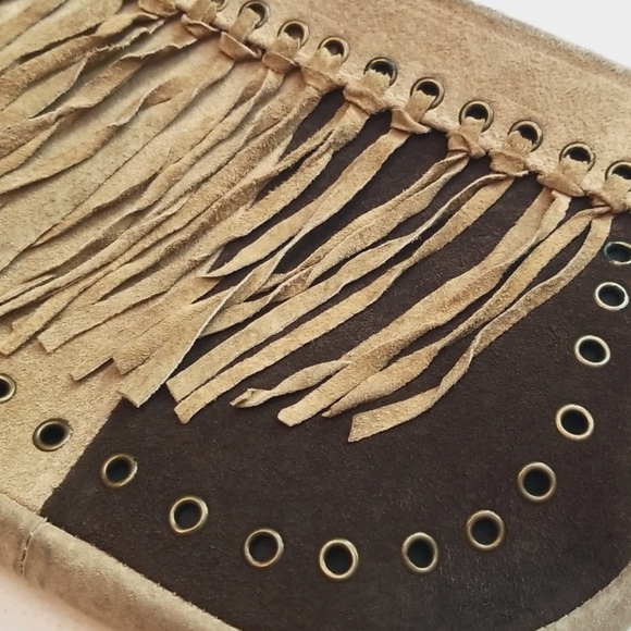 Fringe Two-Tone Faux Suede Shoulder Bag - Picture 2 of 6